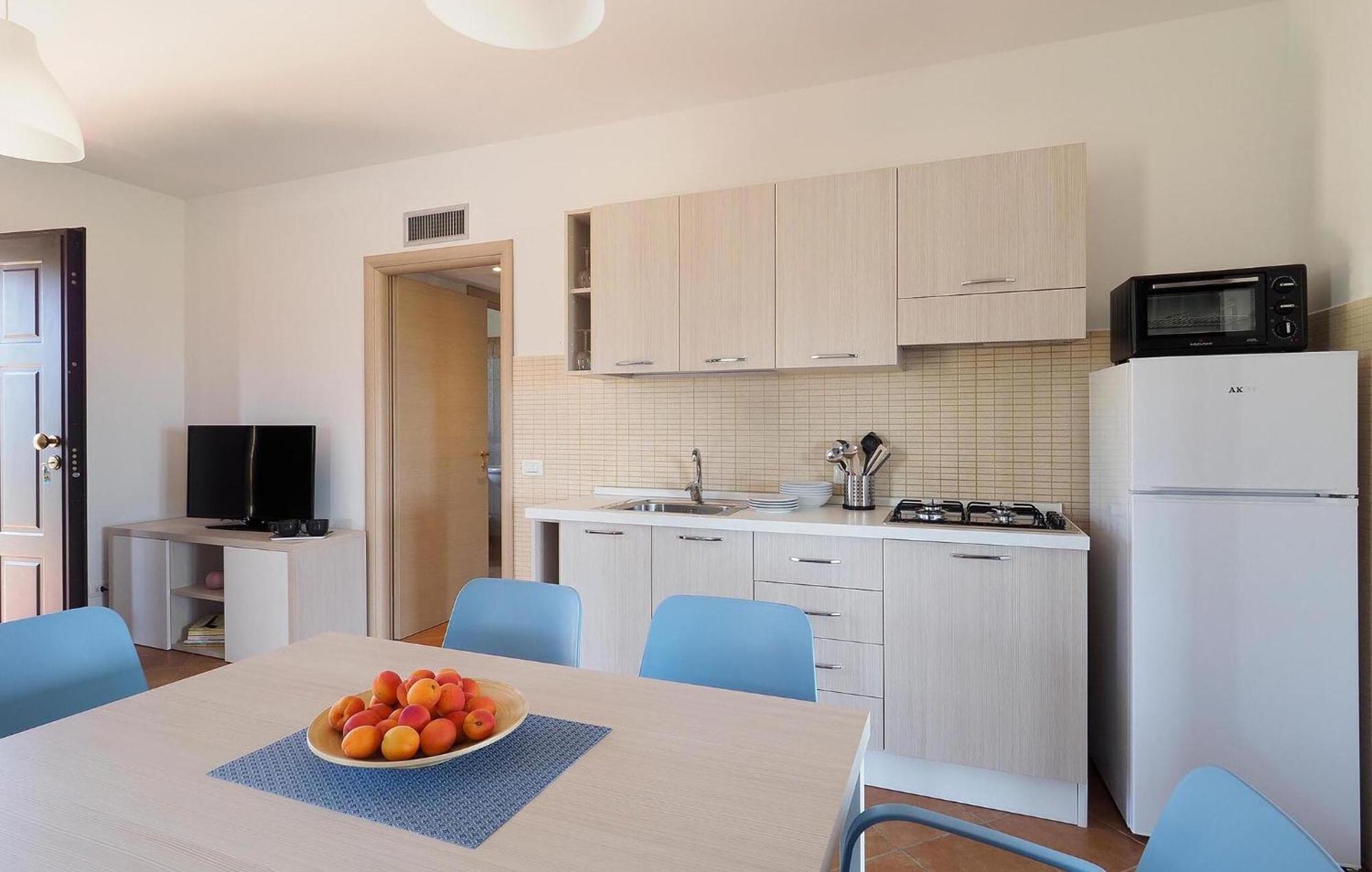 Lovely Home In Marina Di Modica With Kitchenette Eksteriør billede